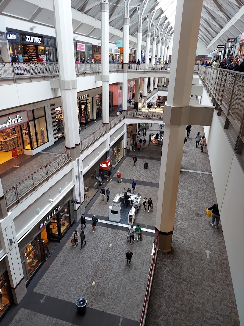 Apple Providence Place cover image