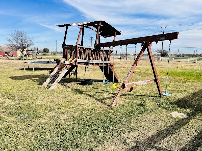 Hud's Haul Away Junk Removal & Demolition cover image