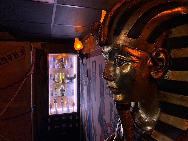 Extreme Escapes cover image