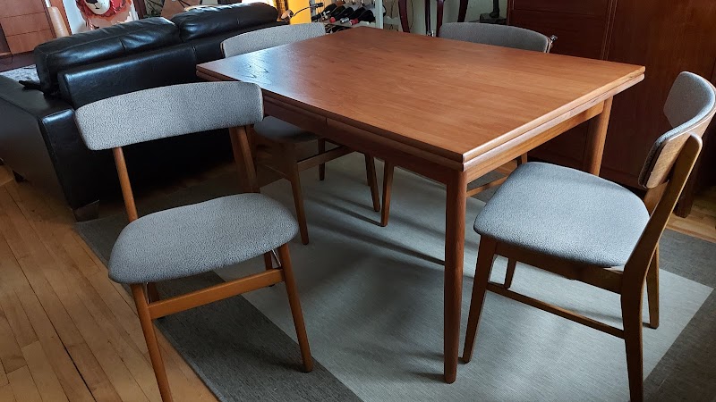 Les Gaspilleurs cover image