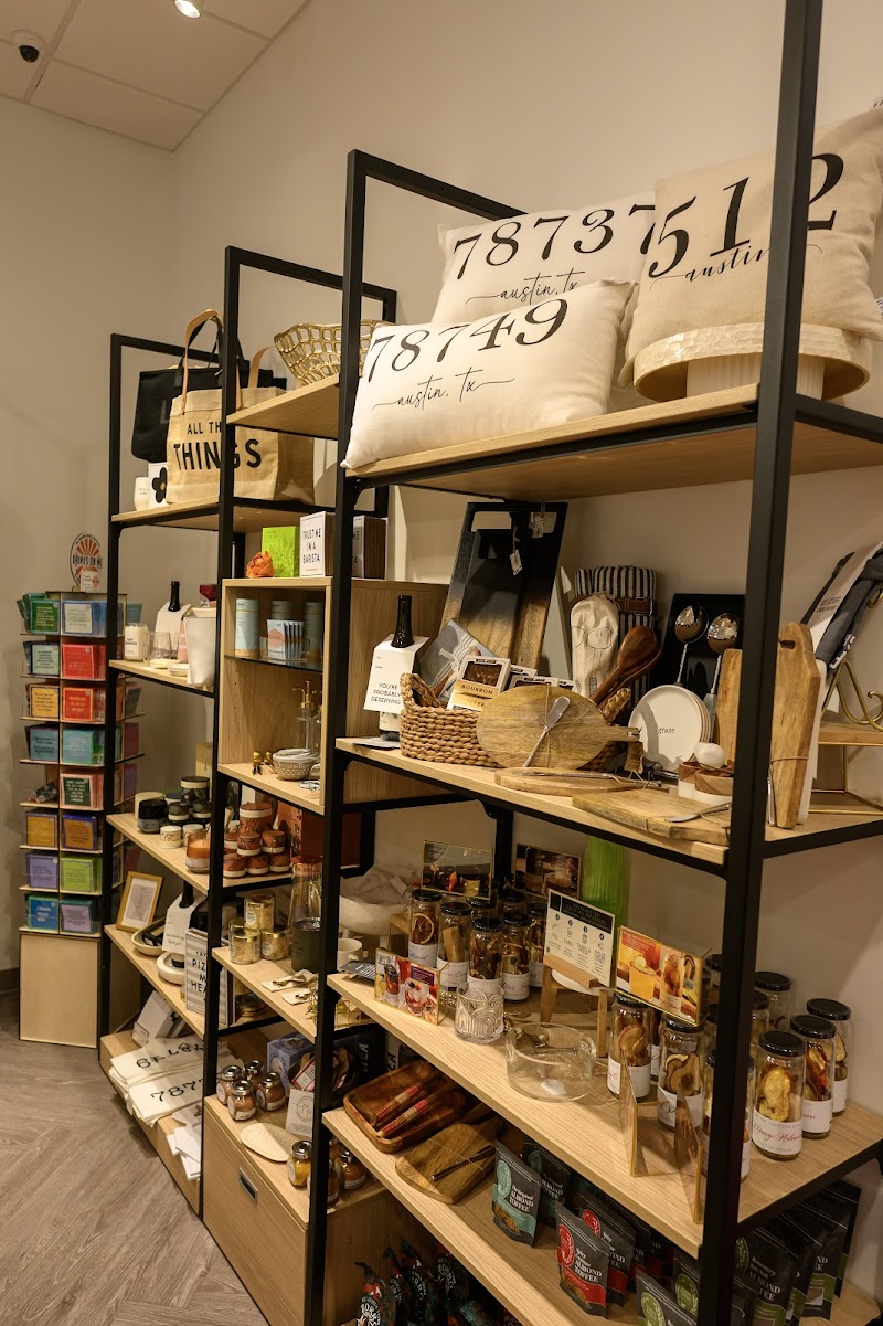 Blue Gardenia Boutique cover image