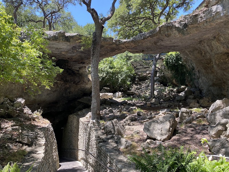 Natural Bridge Caverns cover image