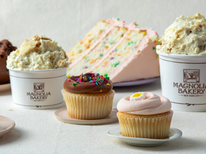 Magnolia Bakery - Chicago cover image