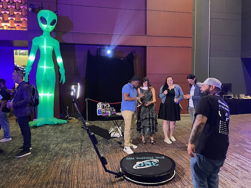 Star Motions 360 Photo Booth Rental cover image