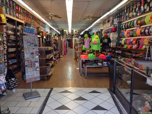 77T's Souvenirs and T-Shirts cover image