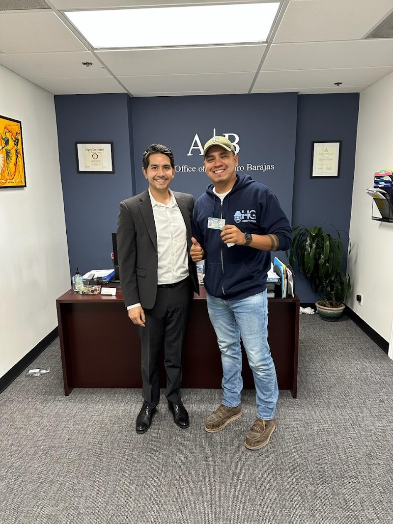 ABOGADO DE INMIGRACIÓN ALEJANDRO BARAJAS cover image