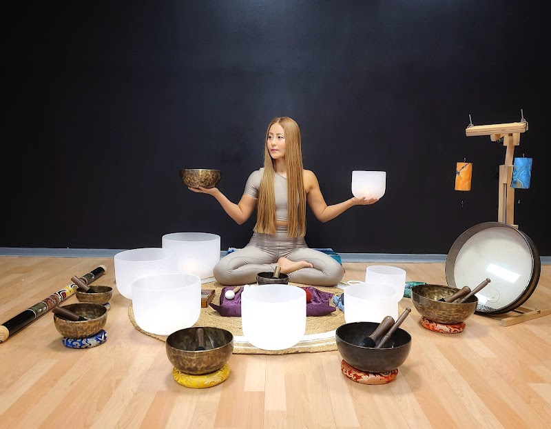 Eunmi's Sound Healing & Yoga cover image