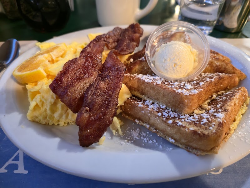 Gwennie's Old Alaska Restaurant cover image