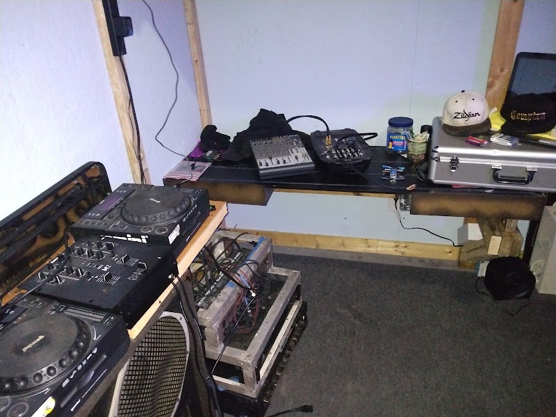 Sonance Rehearsal Studios cover image