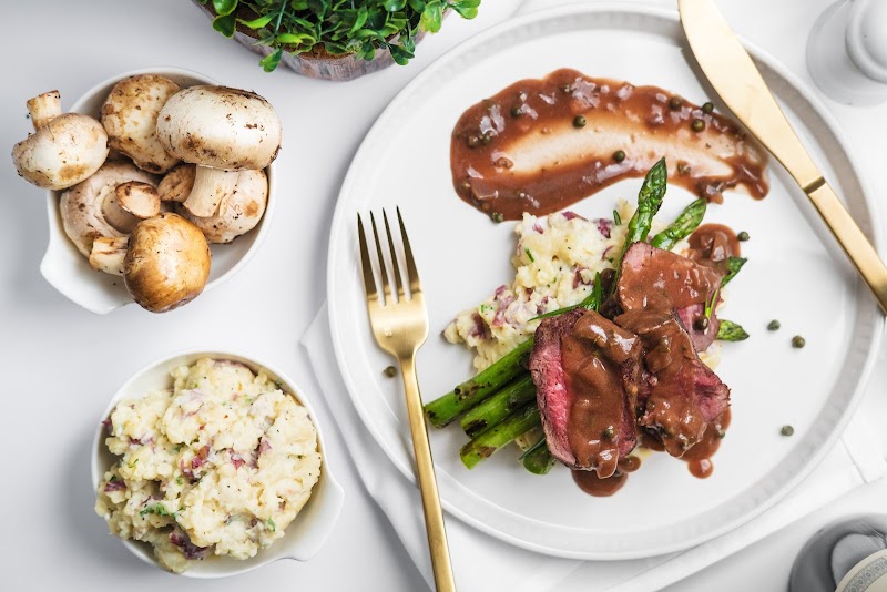 Cafe Natalie Catering cover image