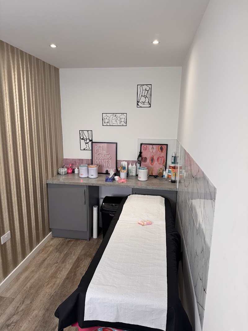 Peaches Wax Bar Glasgow cover image