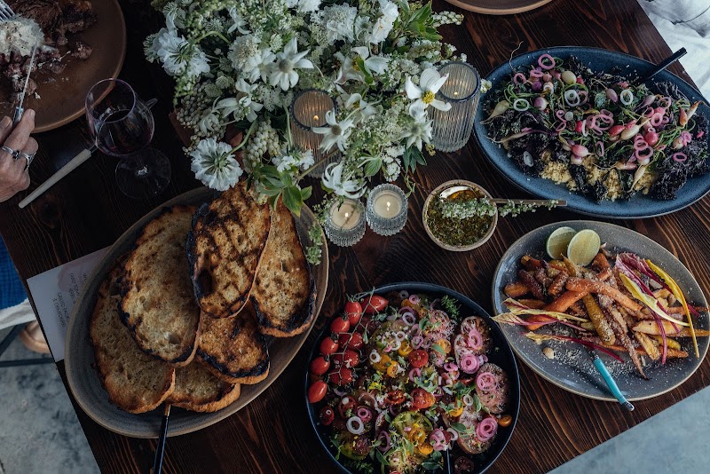 Contigo Catering cover image