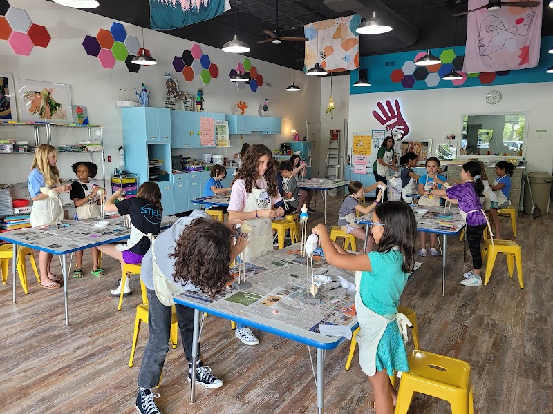 Hands Create Fine Arts Studio cover image