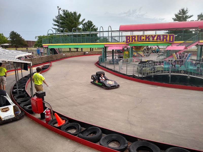 Paige's Crossing & Toptracer Driving Range cover image