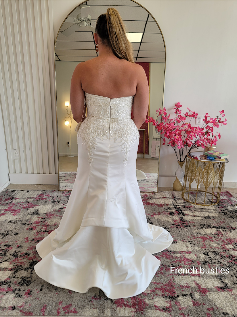 Roya Bridal Alterations cover image