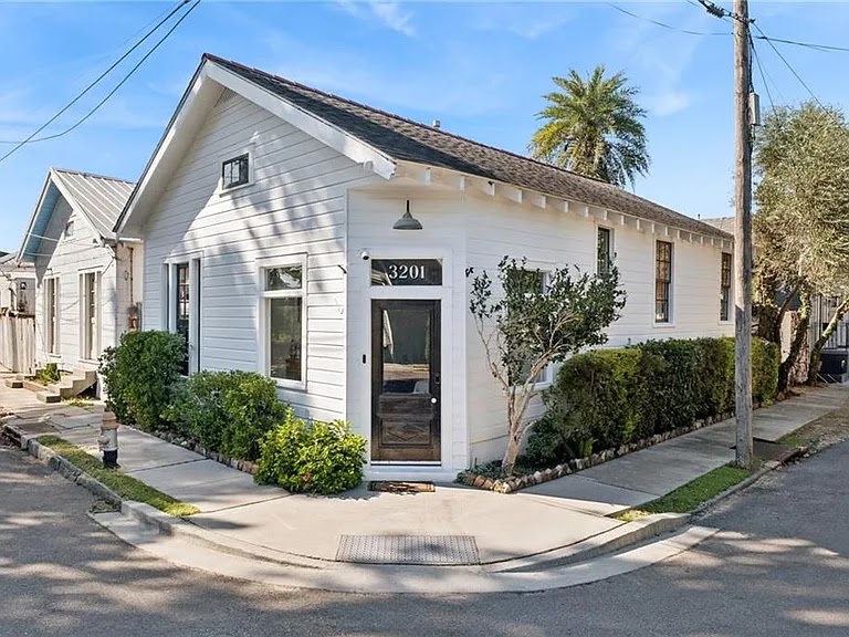 Be New Orleans cover image