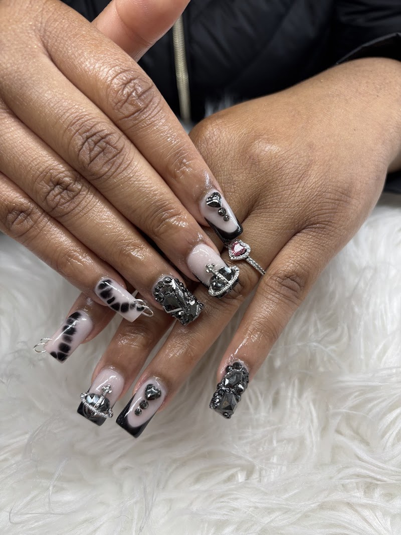 LuXe Nails cover image