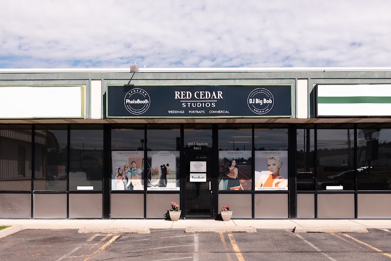 Spokane PhotoBooth and Event DJs cover image