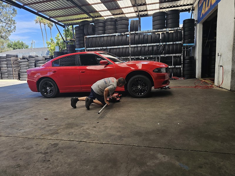 Nan's Tires & Wheels cover image