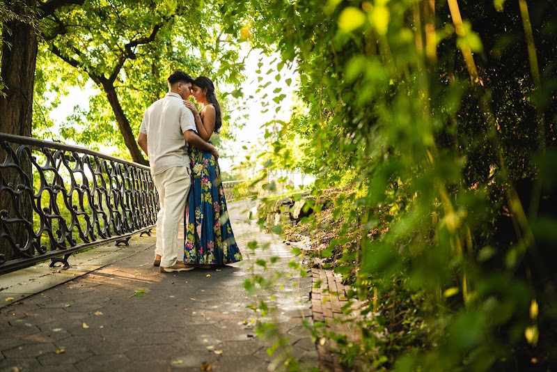 Raw But Meaningful Photography cover image