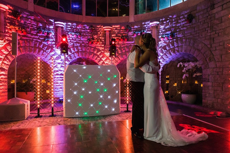 Hotshots Entertainment Ltd cover image