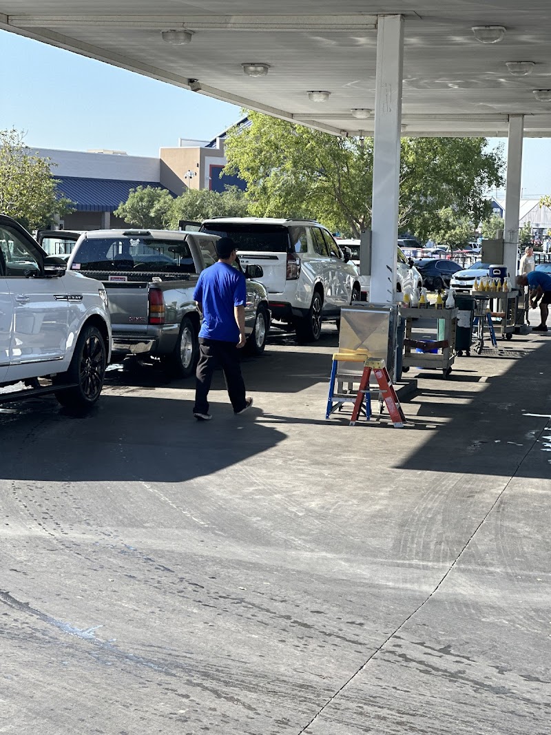 Sparkling Image Car Wash cover image