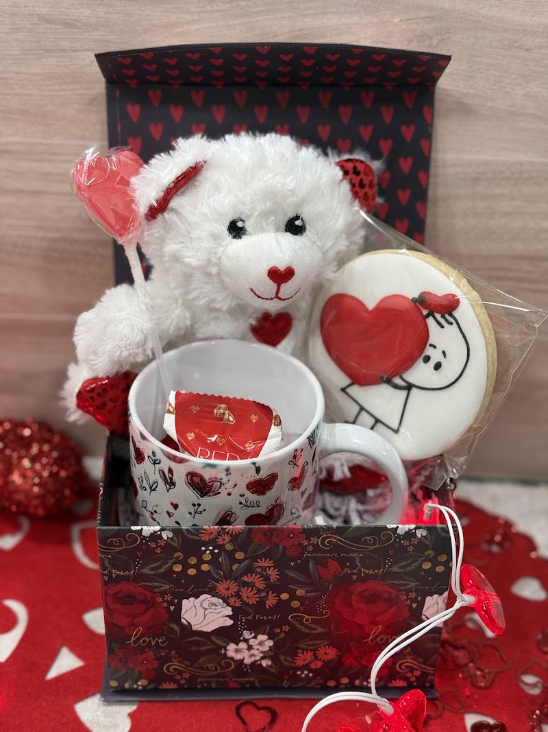 VM CREATION SHOP LLC New hours 10am-5pm cover image