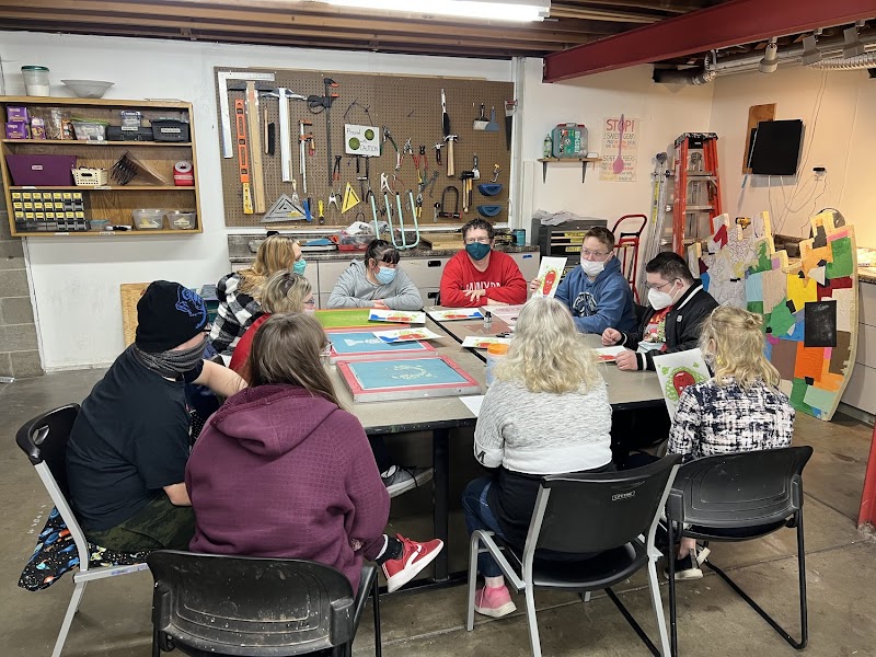 Live Yes Studios cover image