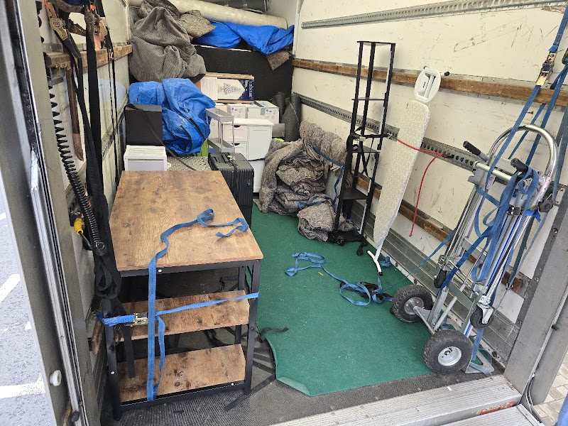 HIH Removals cover image