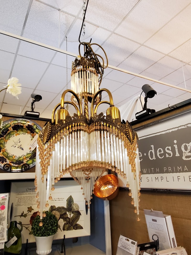 Hampden Street Antique Market cover image