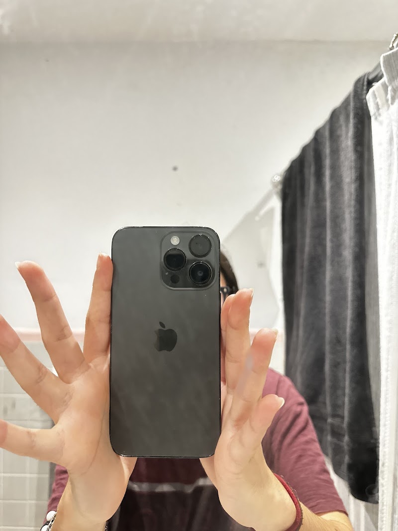 Quick iPhone Repair - We Come To You! cover image