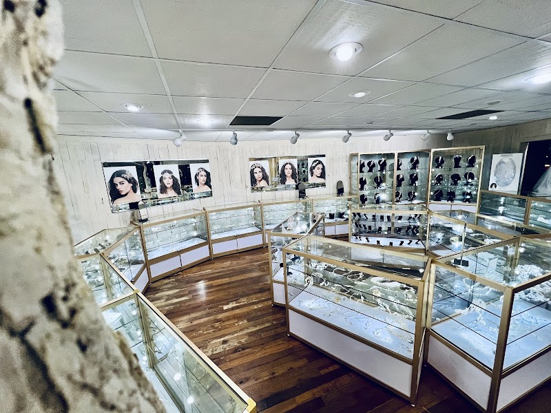 Sposa Bella Bridal Boutique cover image