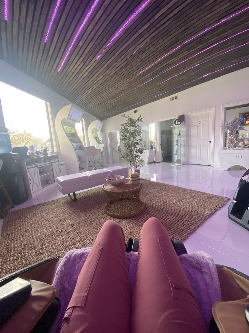 Willow Glow Wellness Spa Clinics cover image