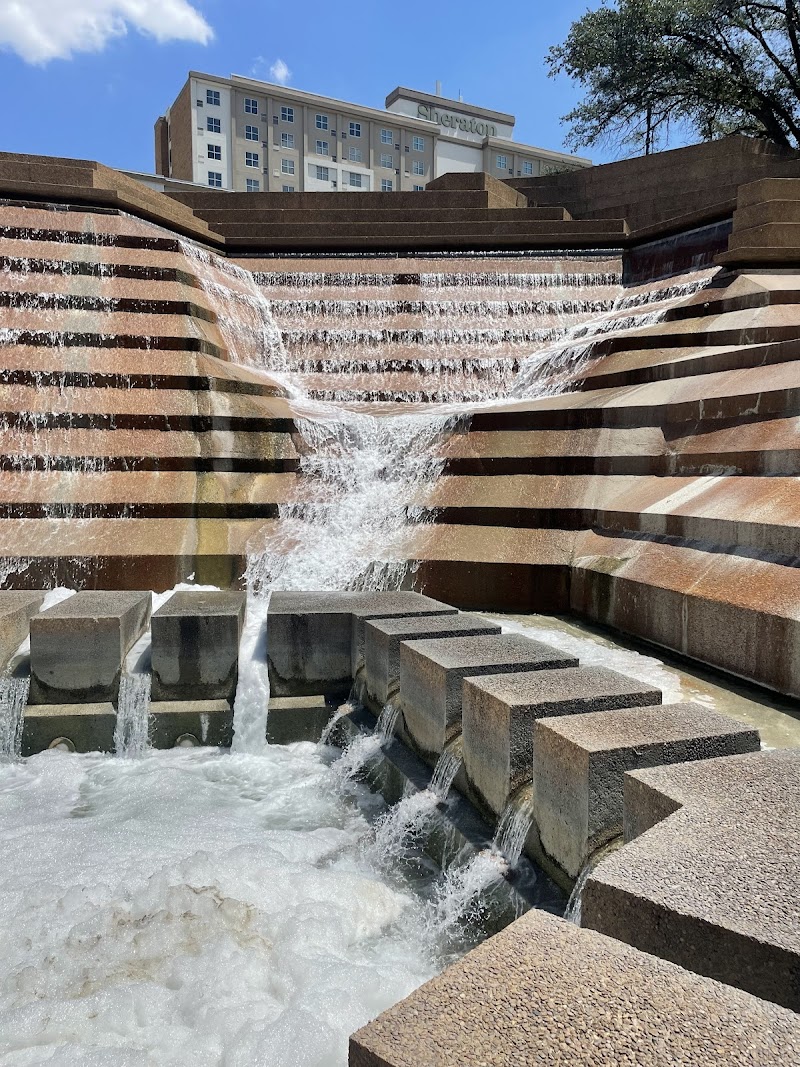 Fort Worth Water Gardens cover image