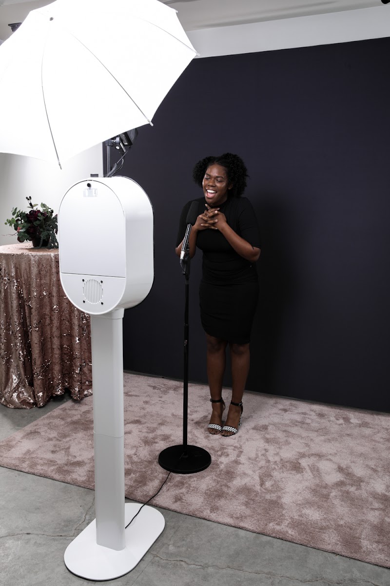 Houston Photo Booth Rental cover image