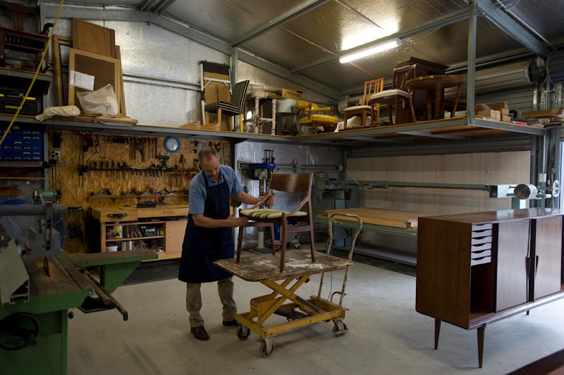 Andrew Roberts Furniture Restoration cover image