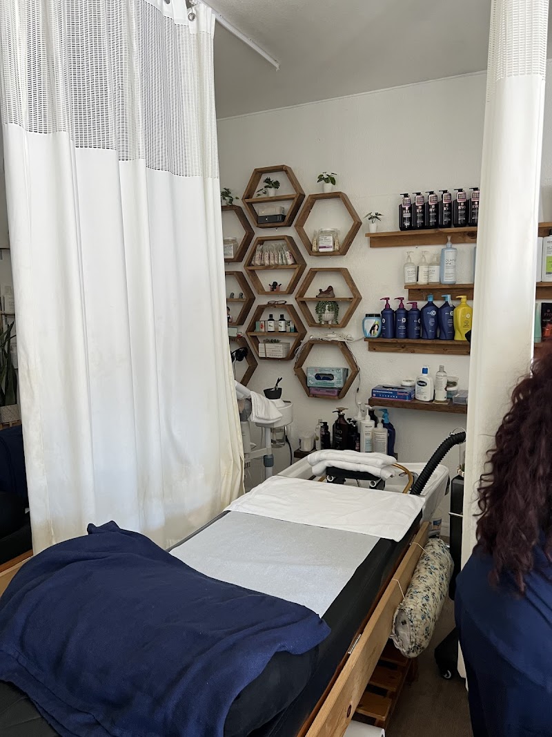 Natural Head Spa cover image