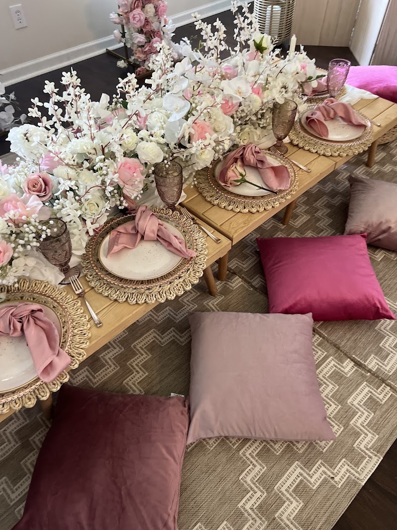 Pretty Lil Picnics cover image