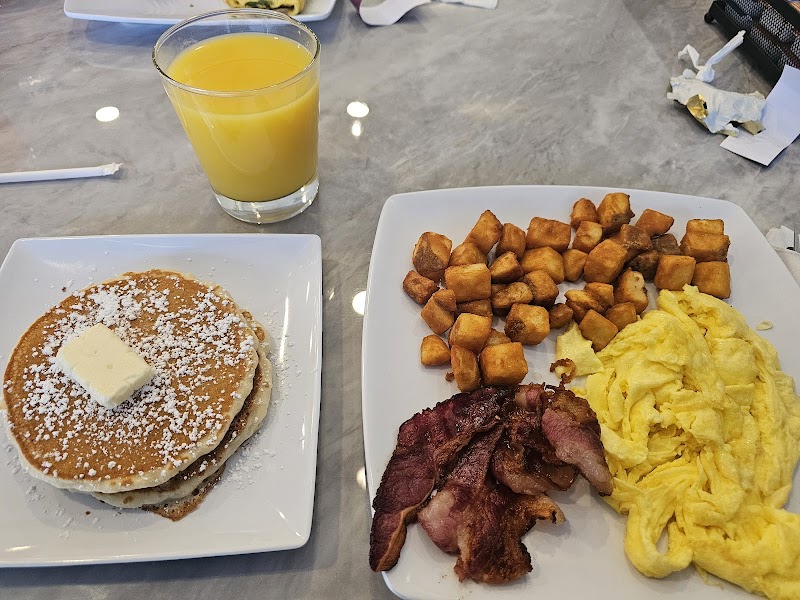 Aroma Breakfast and Lunch cover image