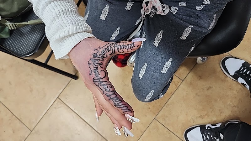Grizzly Tattoo Studio