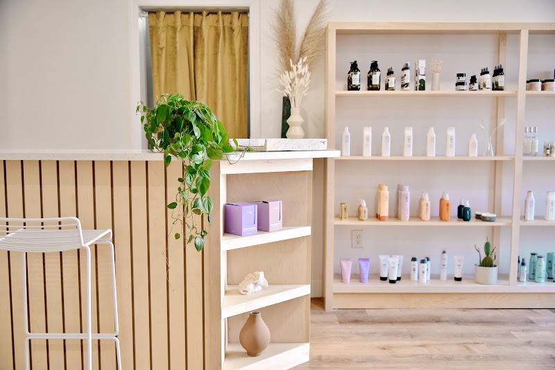 Paloma Salon