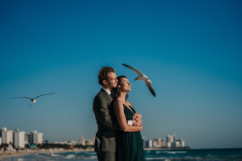 Miami Photographer by Villas Channel