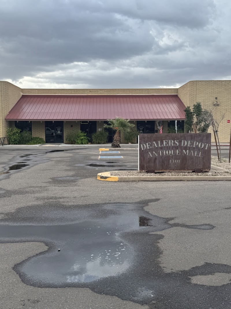 Dealers Depot Antique Mall Tempe, Vintage Stores, Vintage Clothes, Collectibles