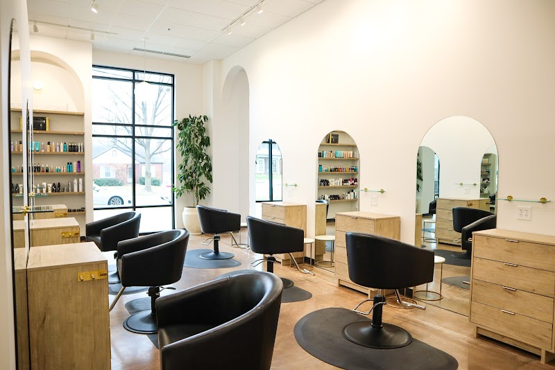 Salon Two One Zero