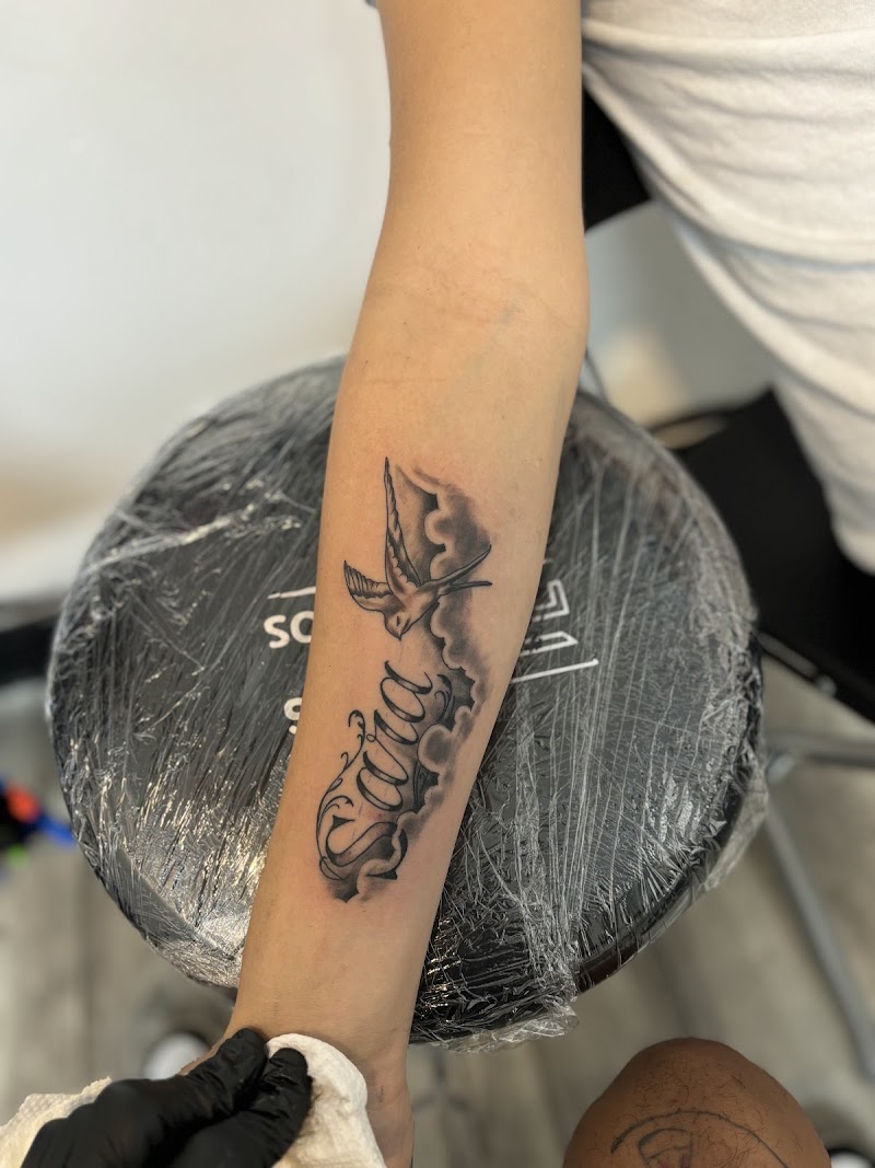 Famous Touch Tattoos