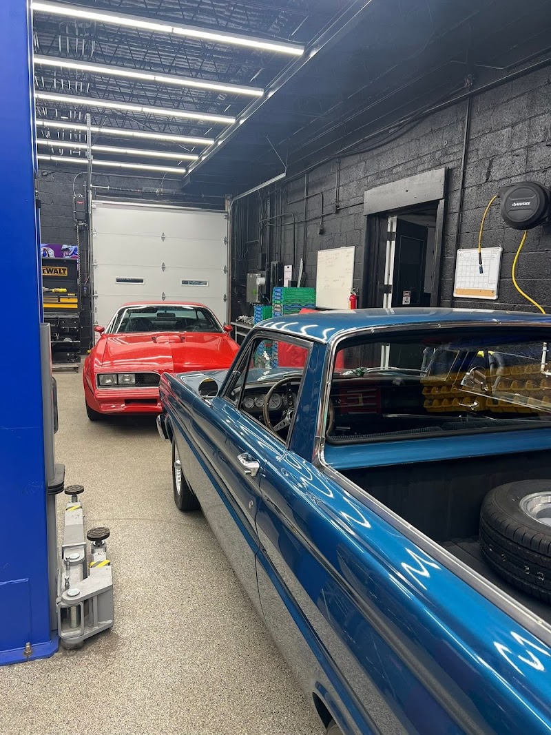 Denver Dino’s Auto Body & Repair