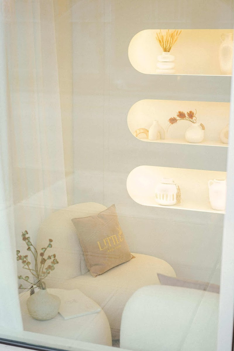 Little Nail Room