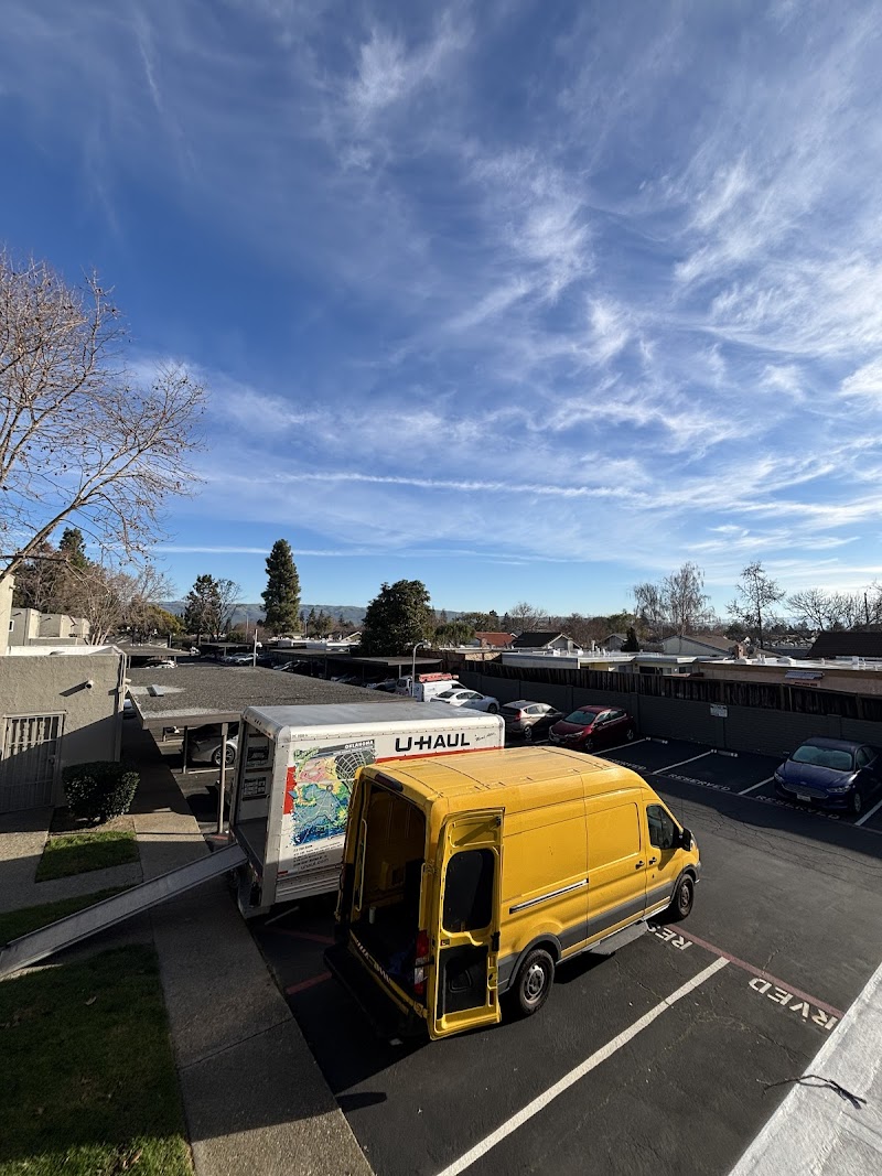 EasyWay Movers LLC