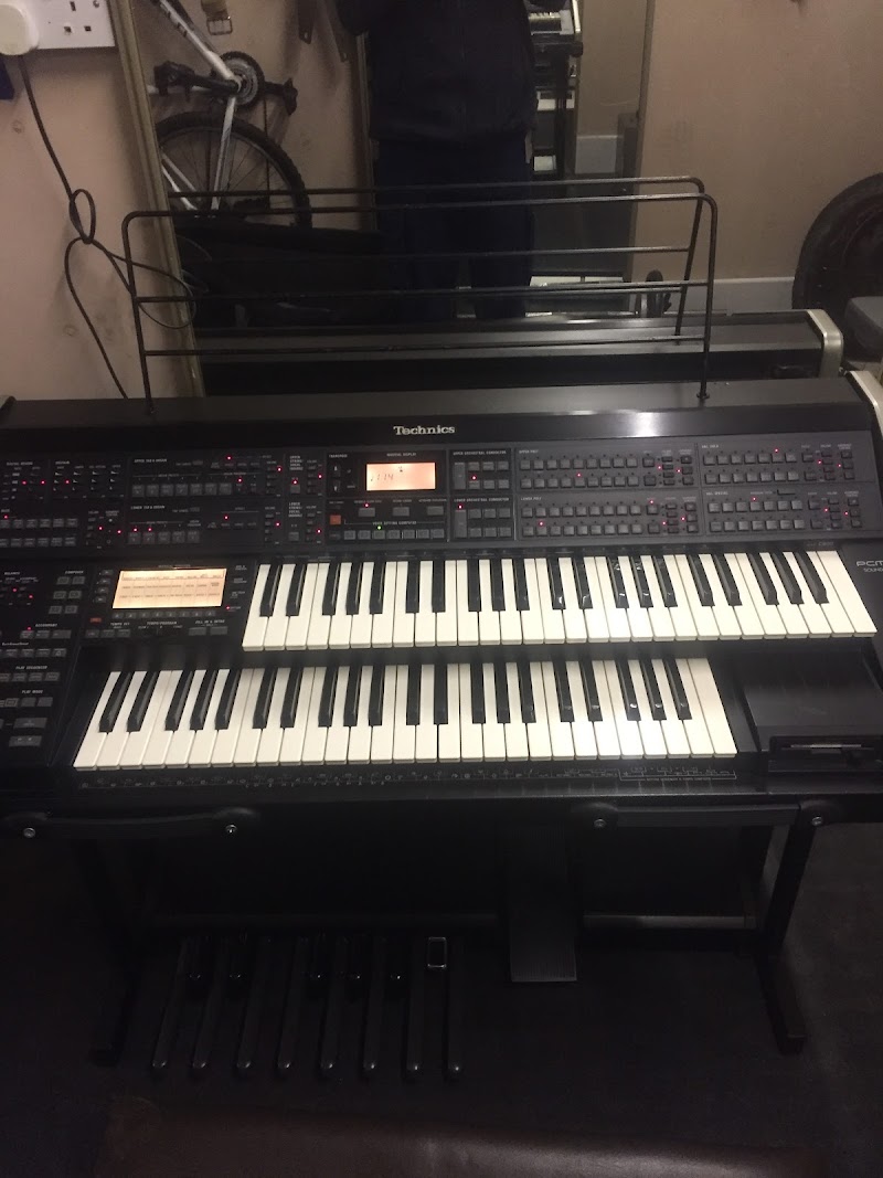 Electro Circuit Repairs cover image