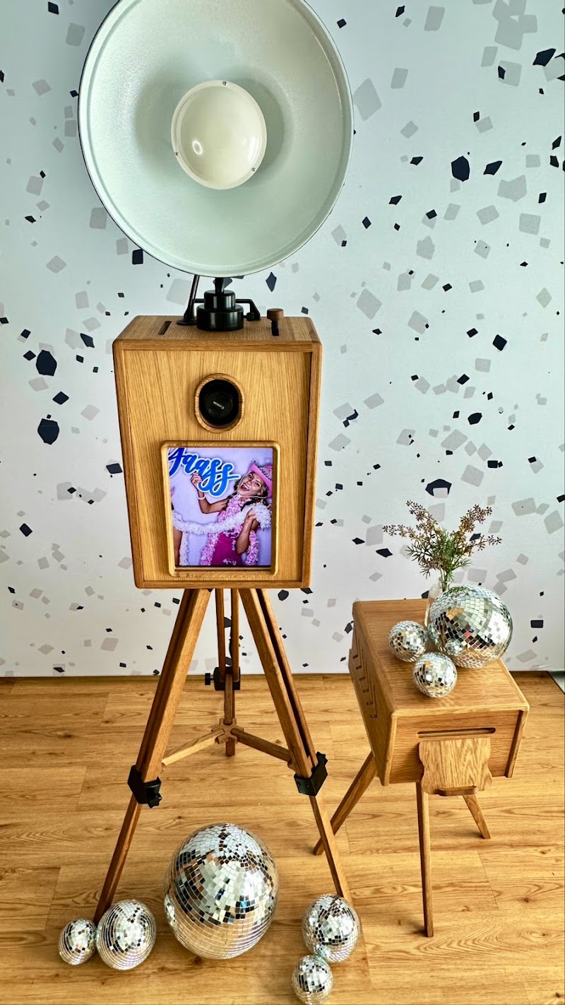 MVP Photo Booth + 360 Photo Booth